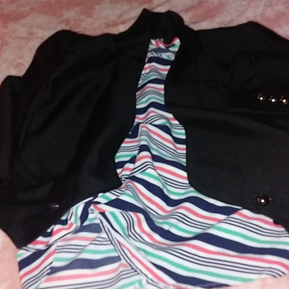 5/$20...🌹Jacket 🌹 - Picture 2 of 4